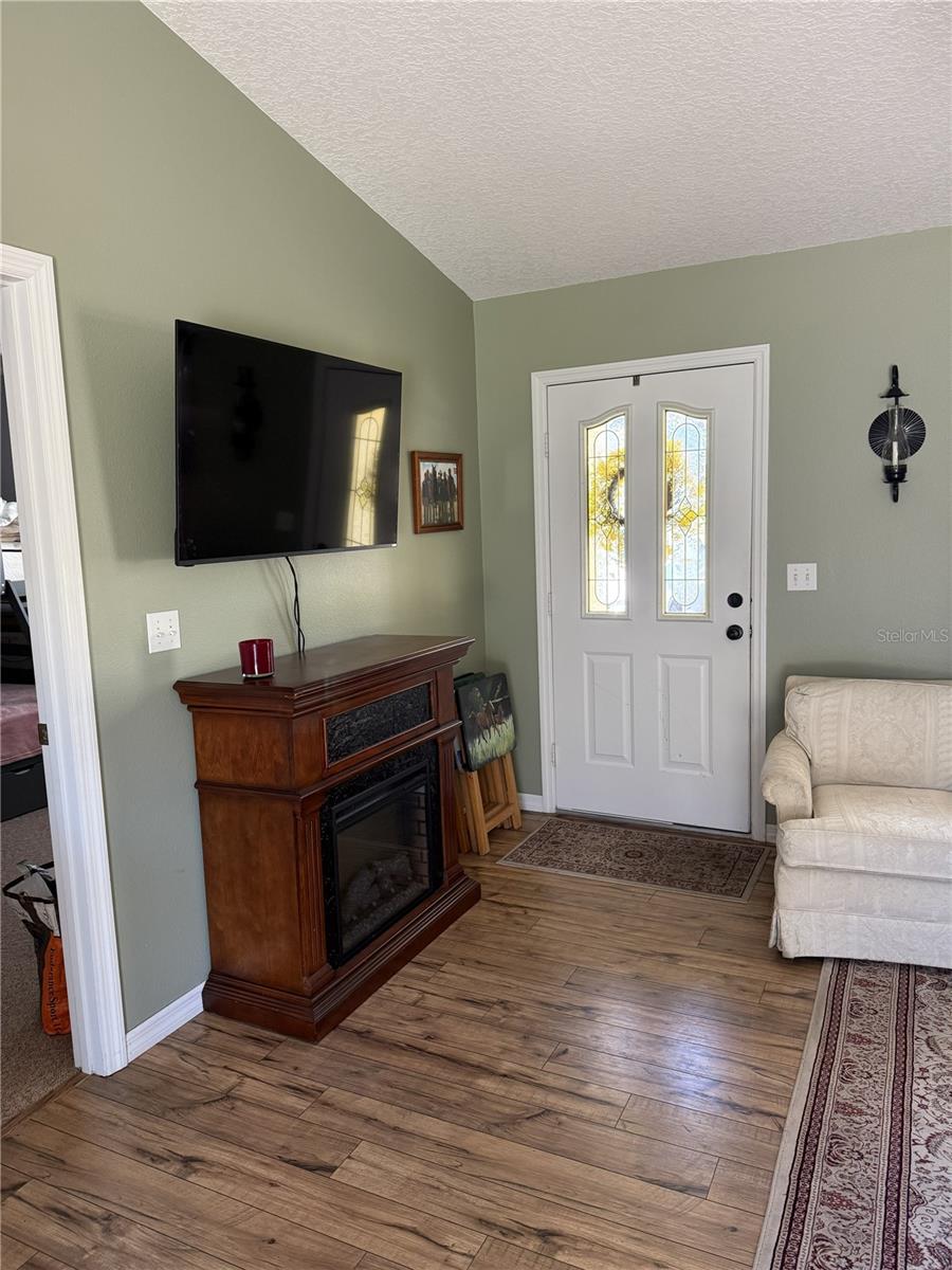 Image 3 of 40 For 11330 Levy Street