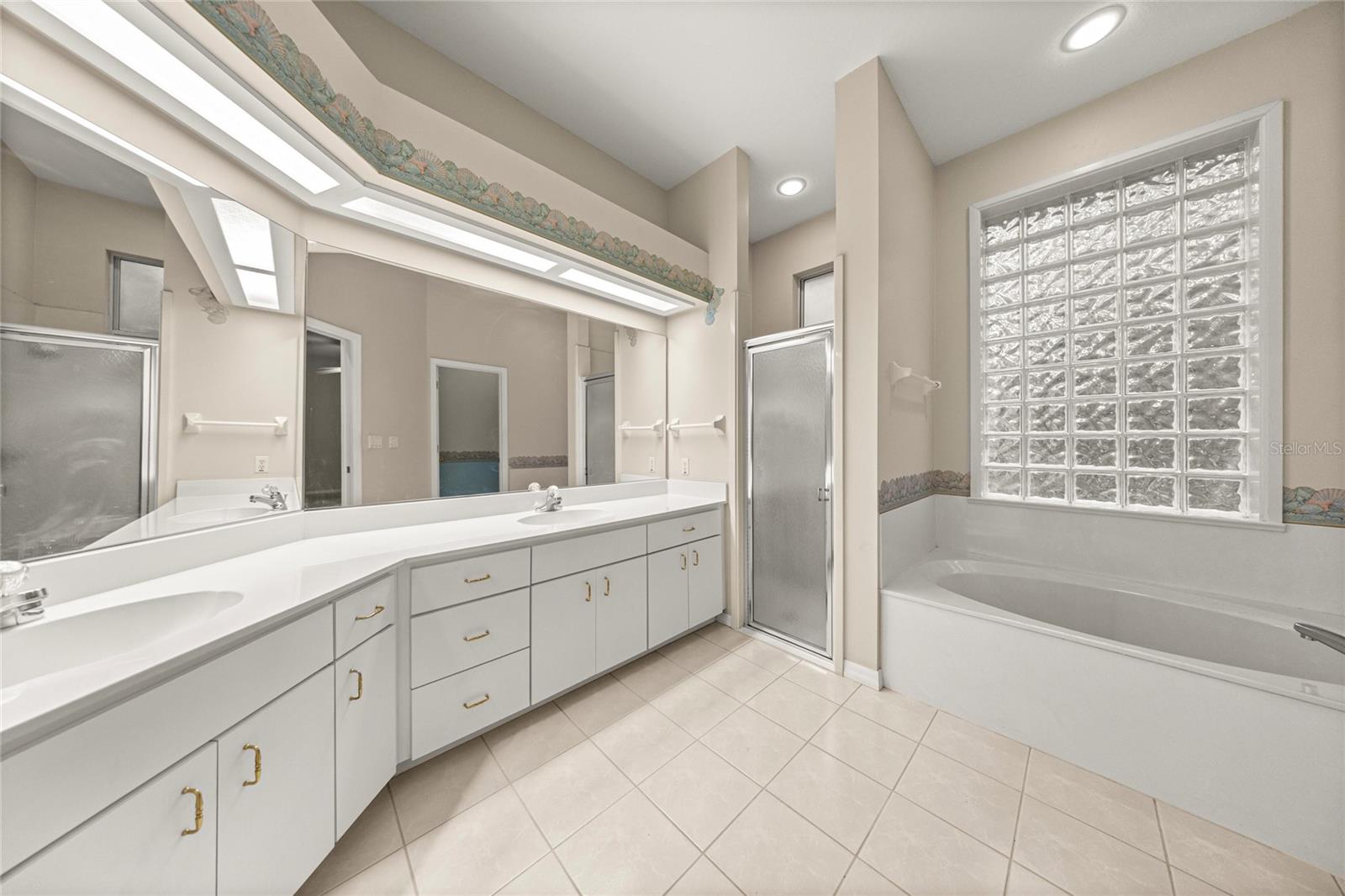 Image 20 of 34 For 20698 93rd Lane Road