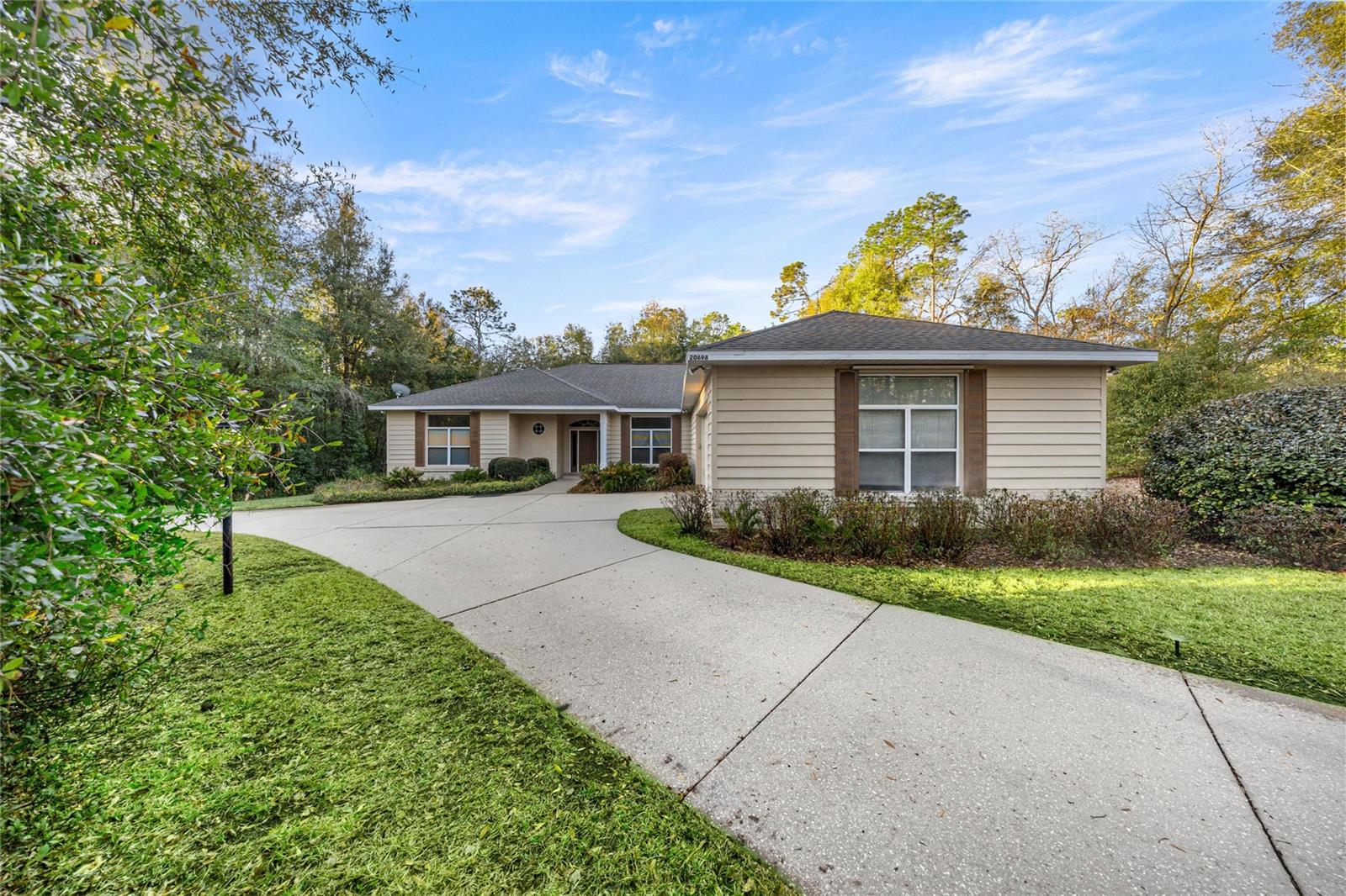 Image 3 of 34 For 20698 93rd Lane Road