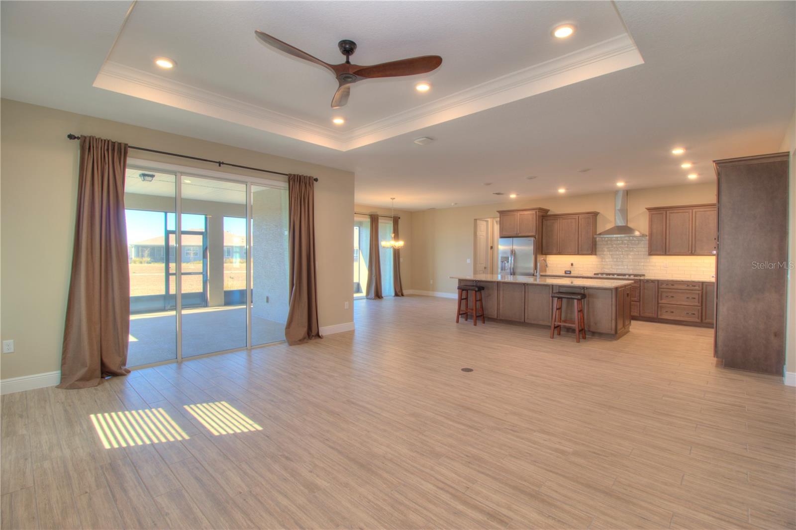 Image 5 of 47 For 8476 99th Circle