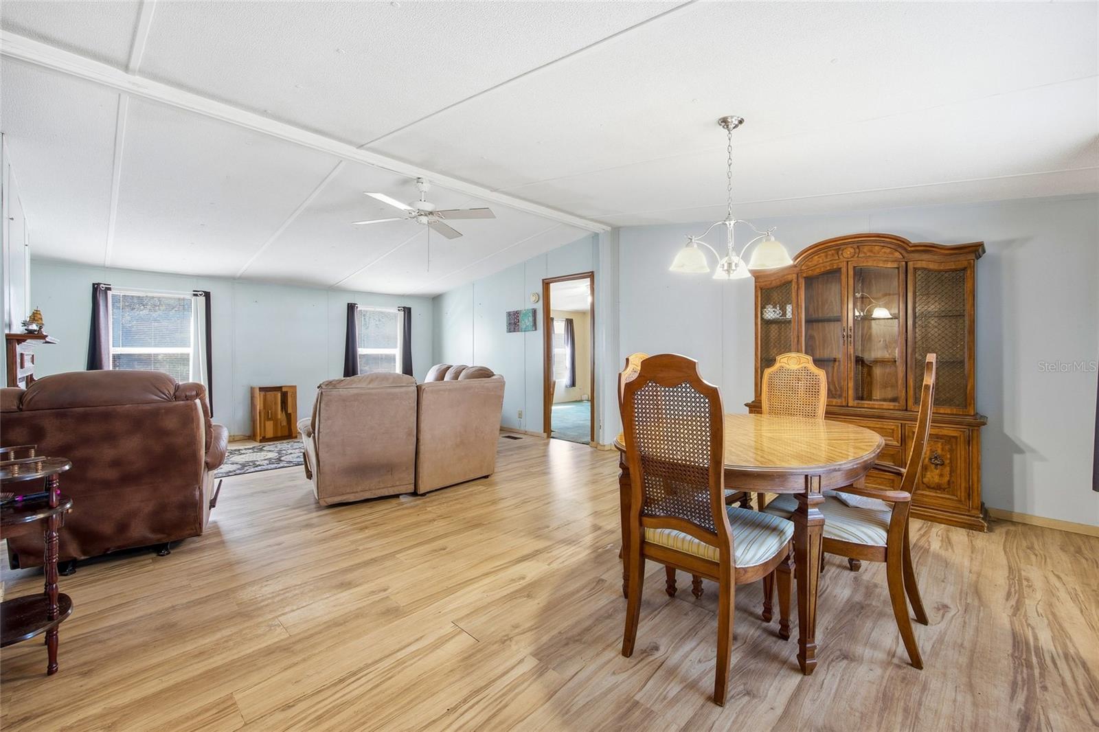 Image 4 of 36 For 4720 160th Court