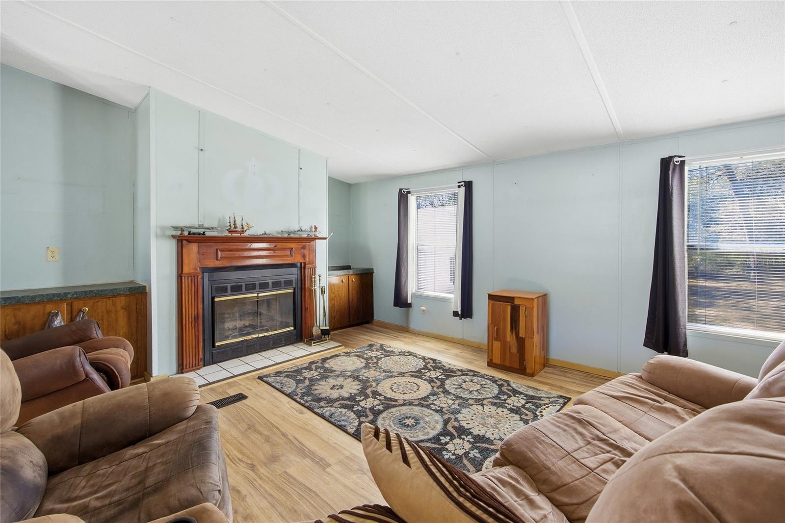 Image 6 of 36 For 4720 160th Court