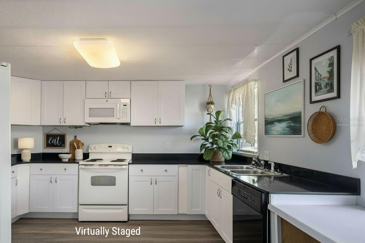 Image 17 of 49 For 3302 Evergreen Road 1715