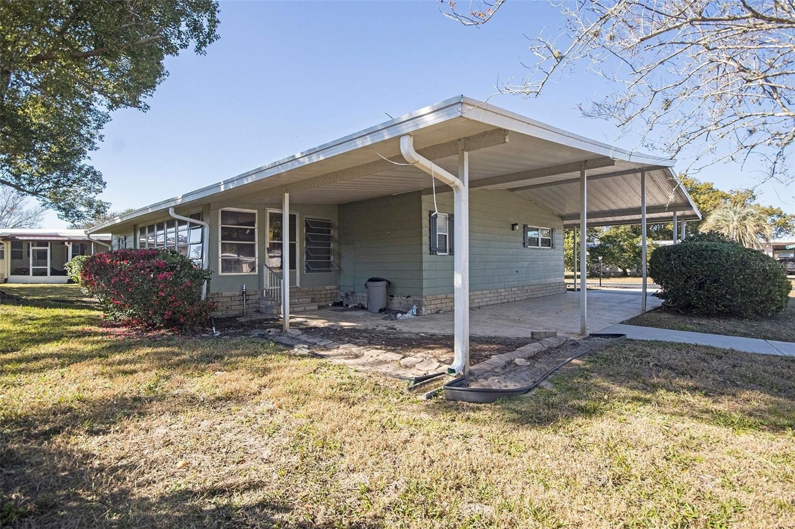 Image 3 of 49 For 3302 Evergreen Road 1715