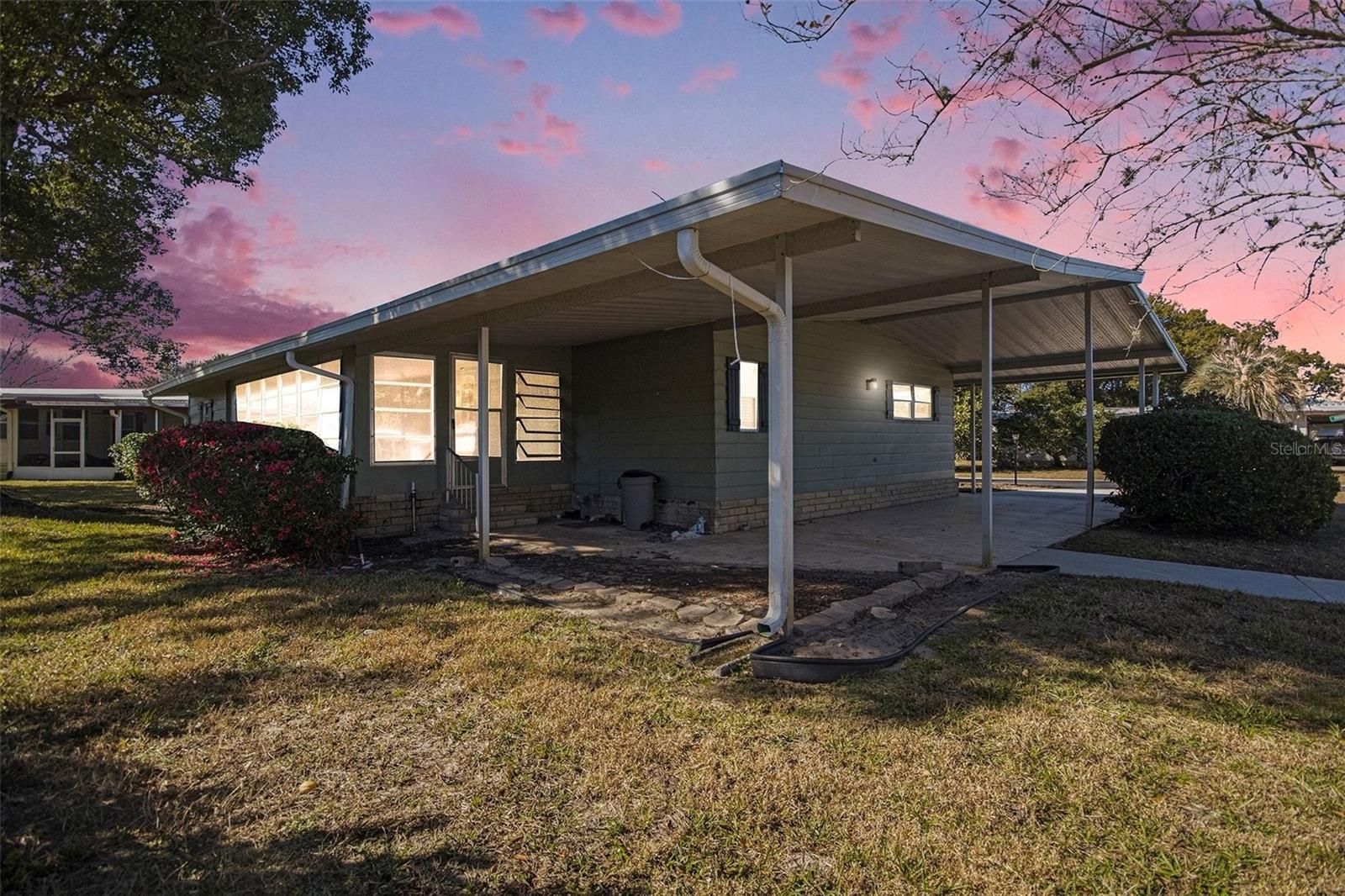 Image 4 of 49 For 3302 Evergreen Road 1715