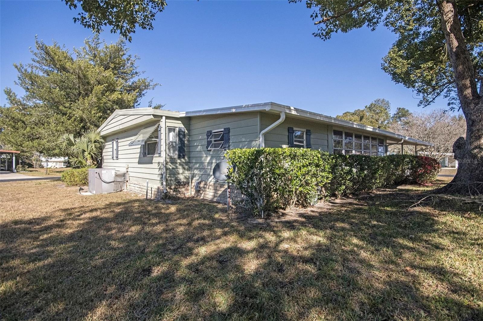 Image 41 of 49 For 3302 Evergreen Road 1715