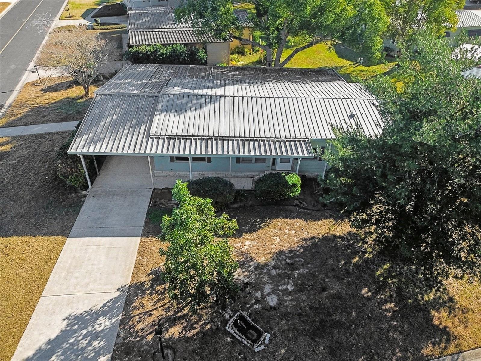 Image 43 of 49 For 3302 Evergreen Road 1715