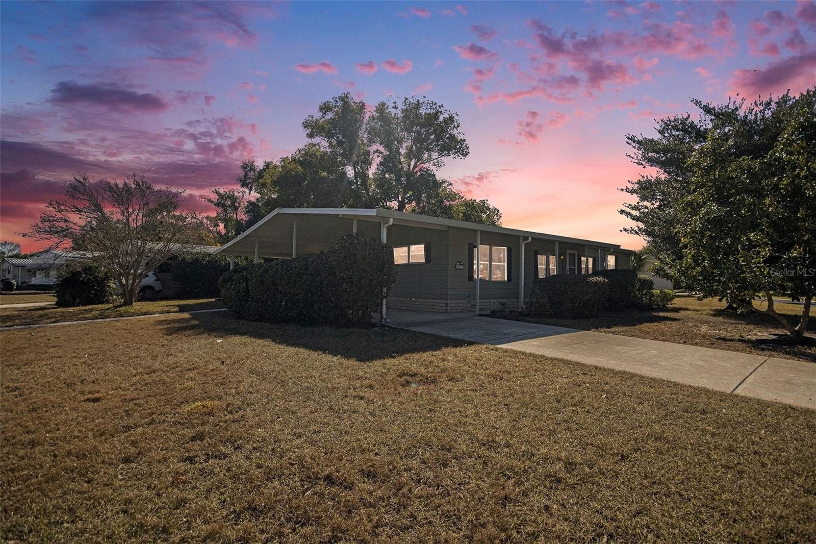 Image 5 of 49 For 3302 Evergreen Road 1715