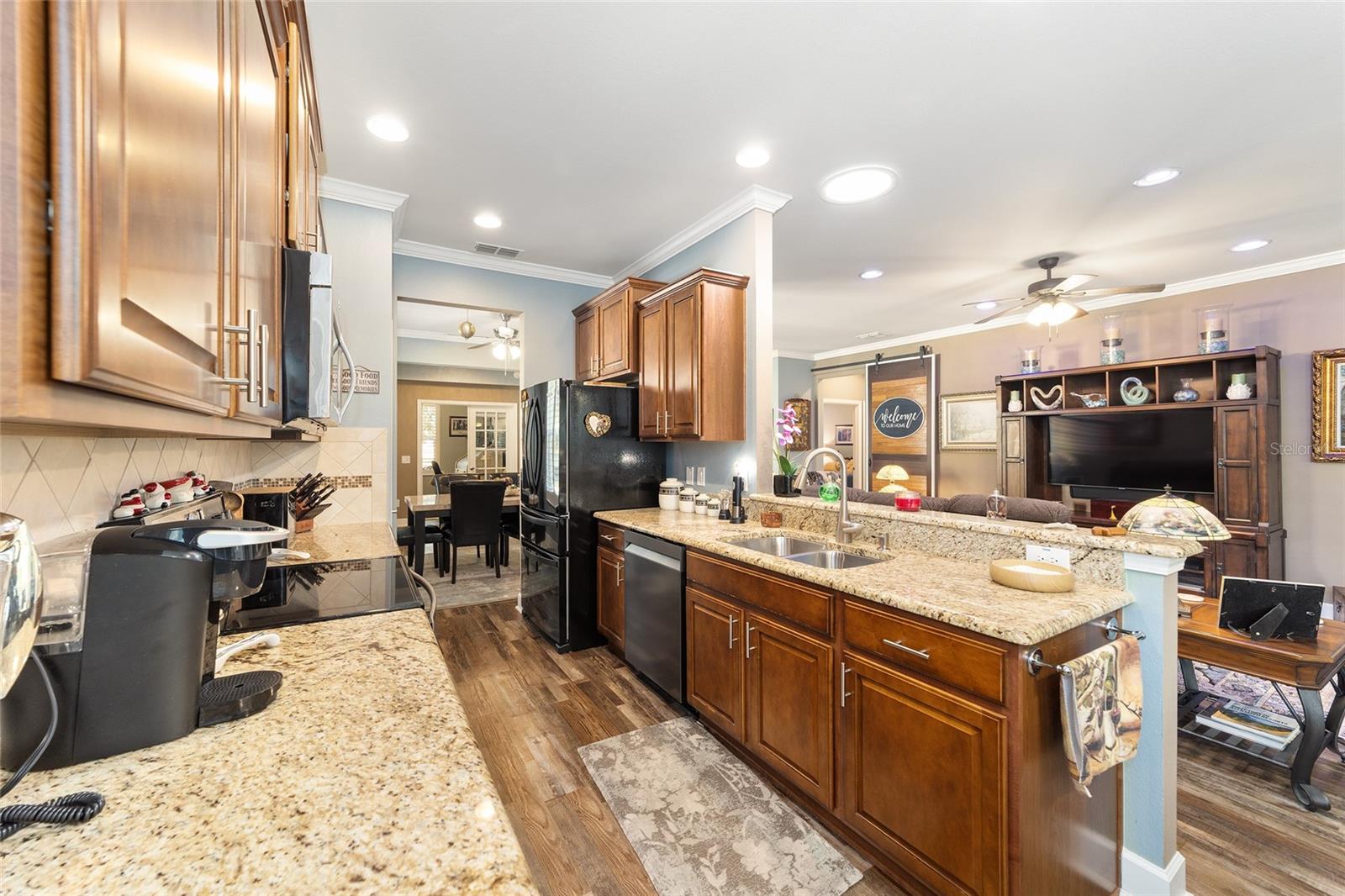 Image 12 of 46 For 6612 91st Circle