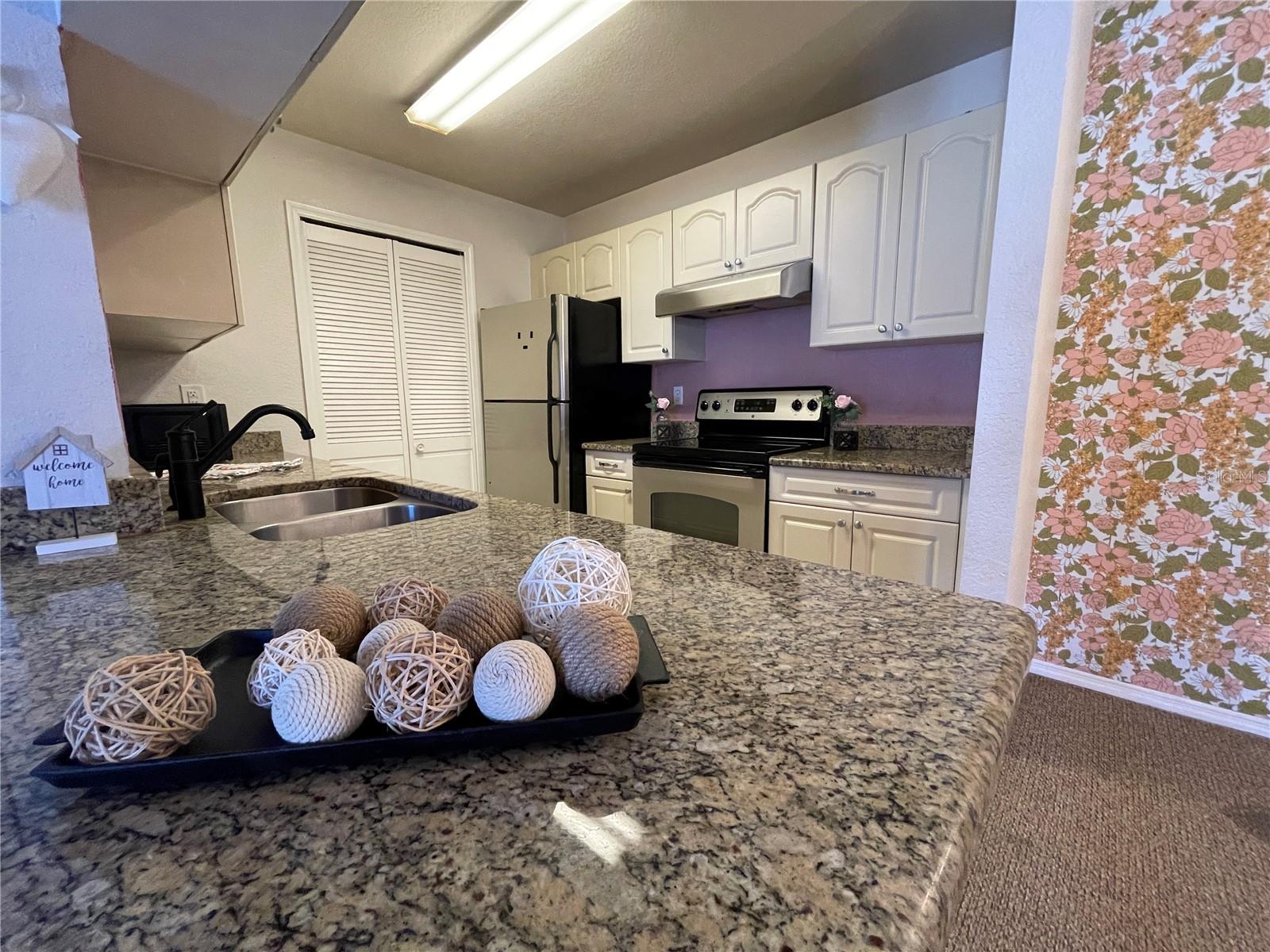 Image 5 of 33 For 2550 Alafaya Trail 6304