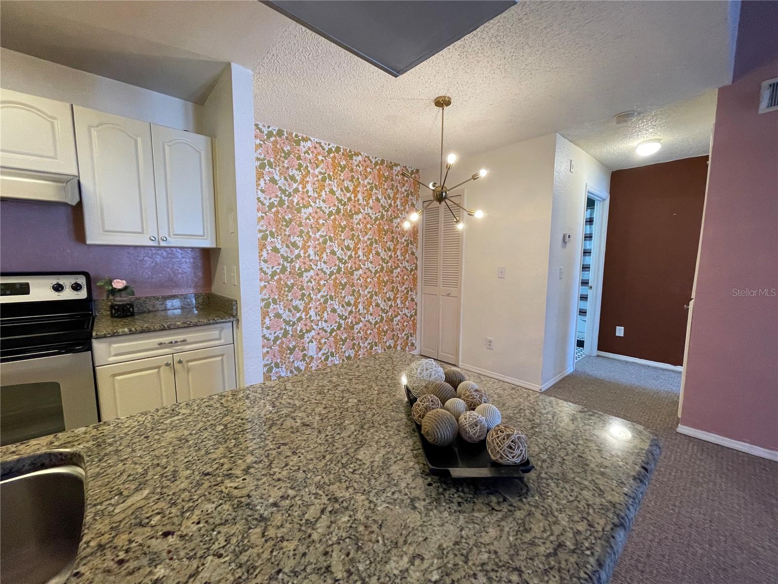 Image 7 of 33 For 2550 Alafaya Trail 6304