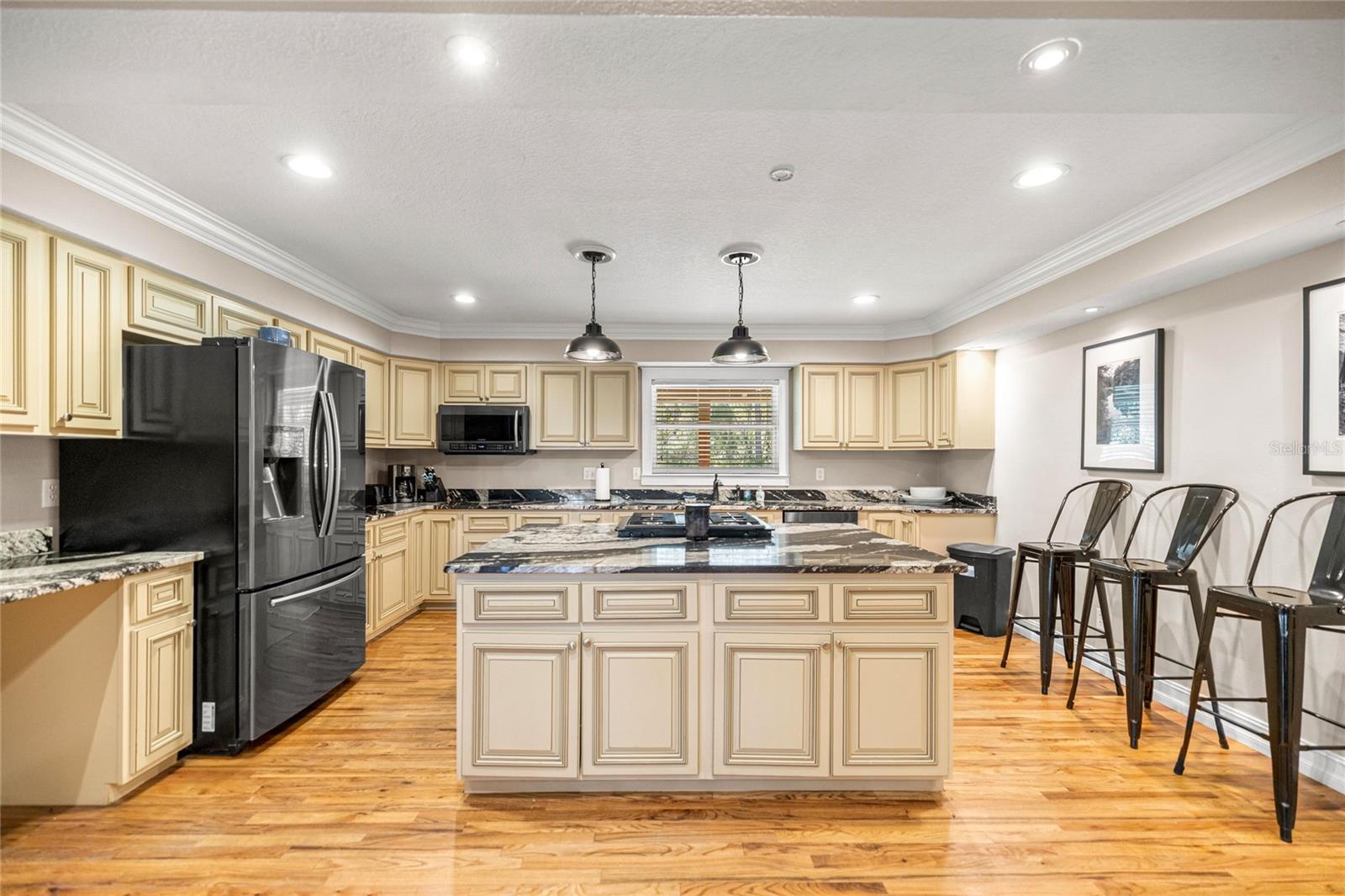 Image 36 of 65 For 351 Sequoia Dr