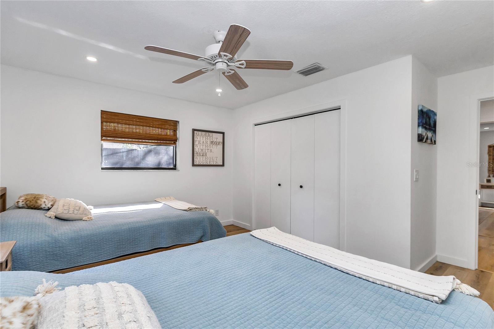 Image 19 of 49 For 3598 Trout Street