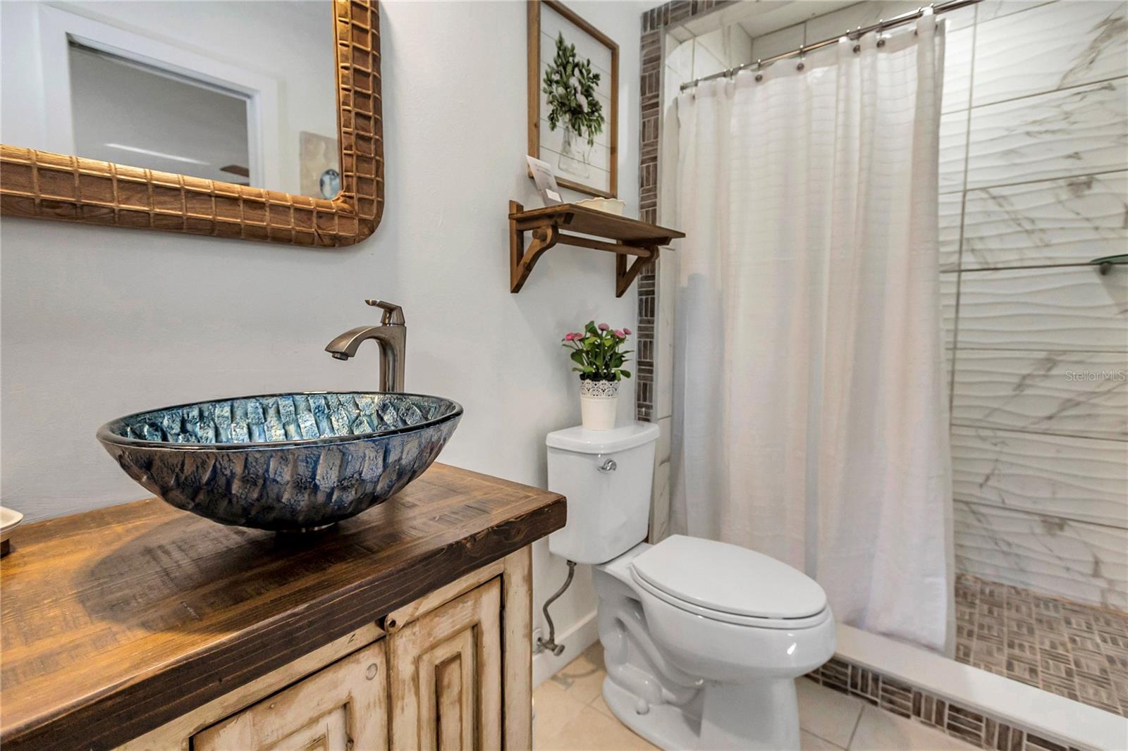 Image 25 of 49 For 3598 Trout Street