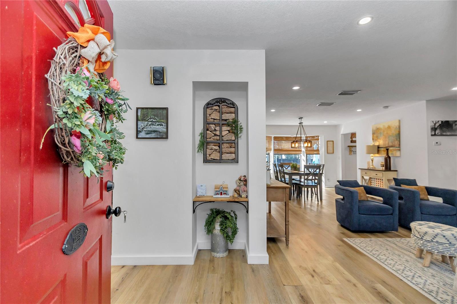 Image 6 of 49 For 3598 Trout Street