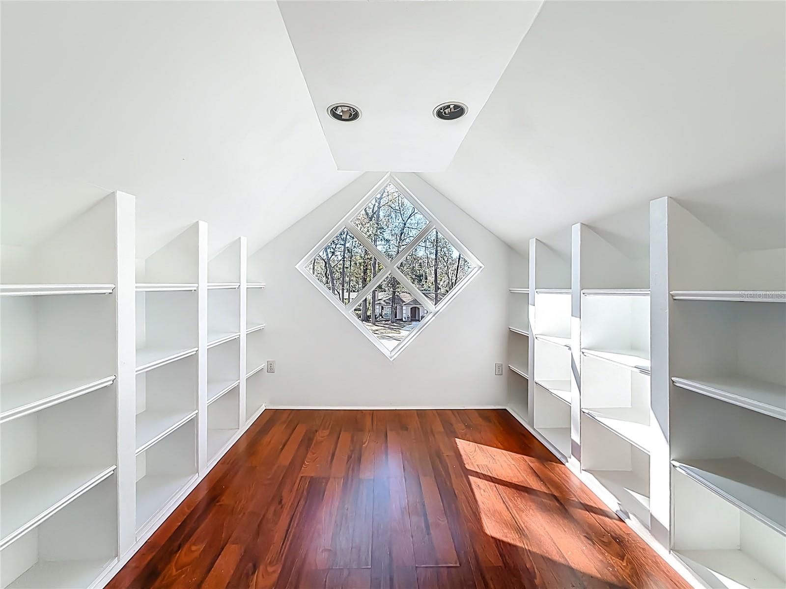 Image 28 of 78 For 2627 14th Street