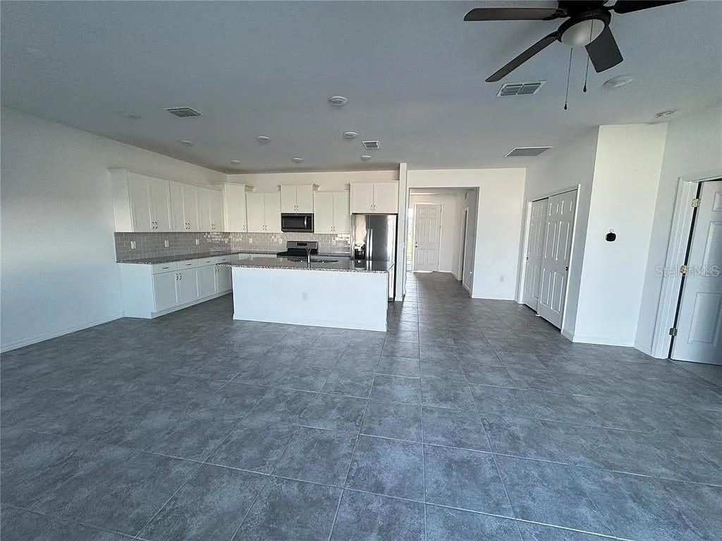 Image 6 of 12 For 6425 78th Avenue Road