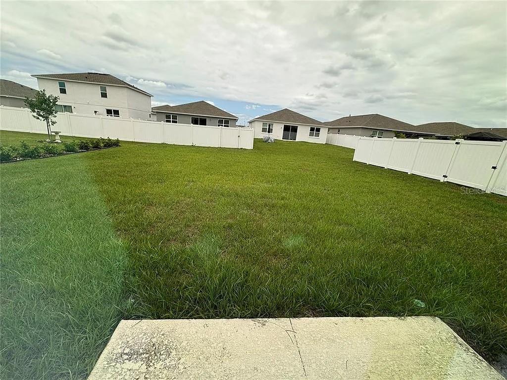 Image 9 of 12 For 6425 78th Avenue Road