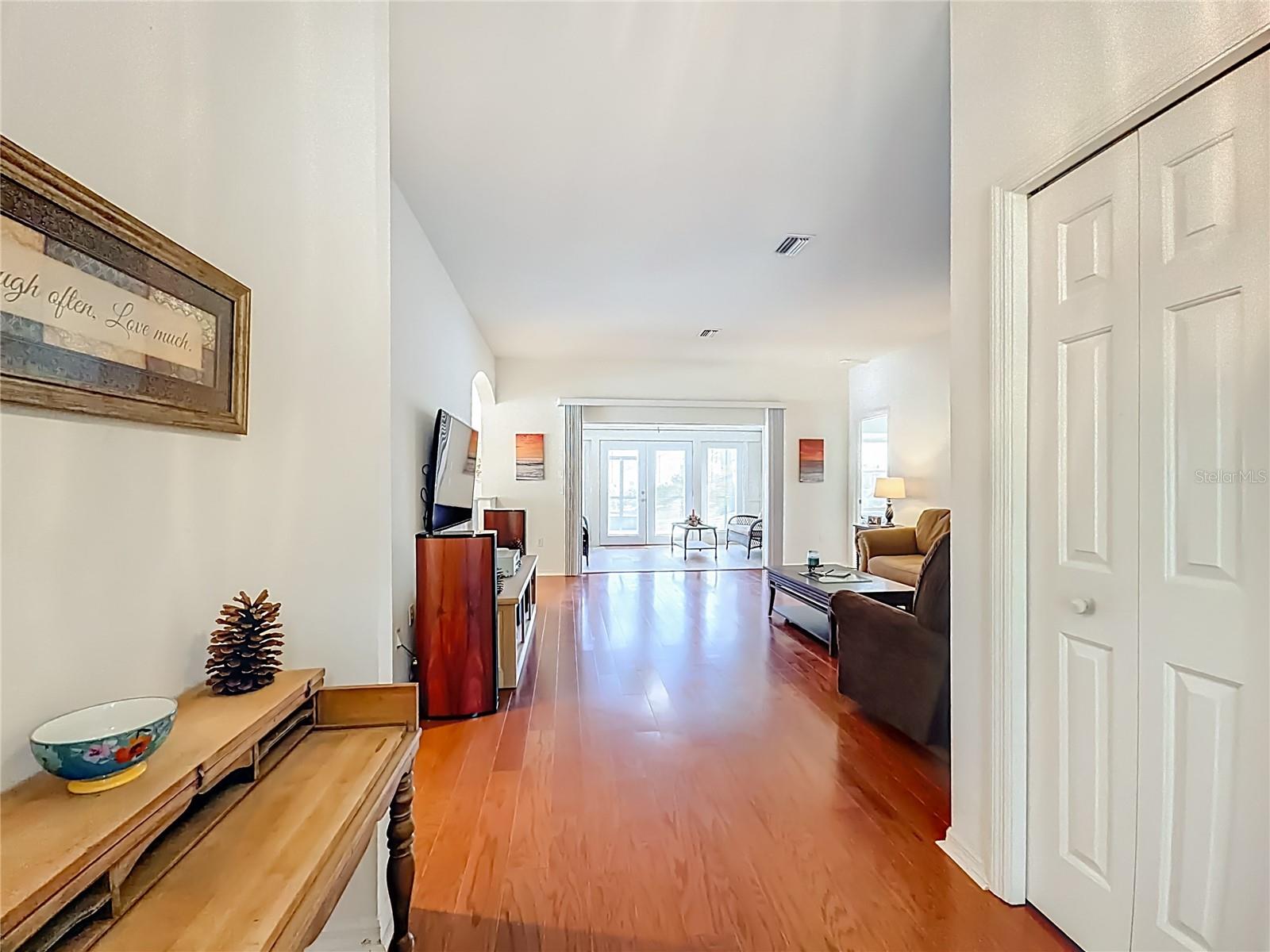 Image 19 of 63 For 10137 192nd Circle