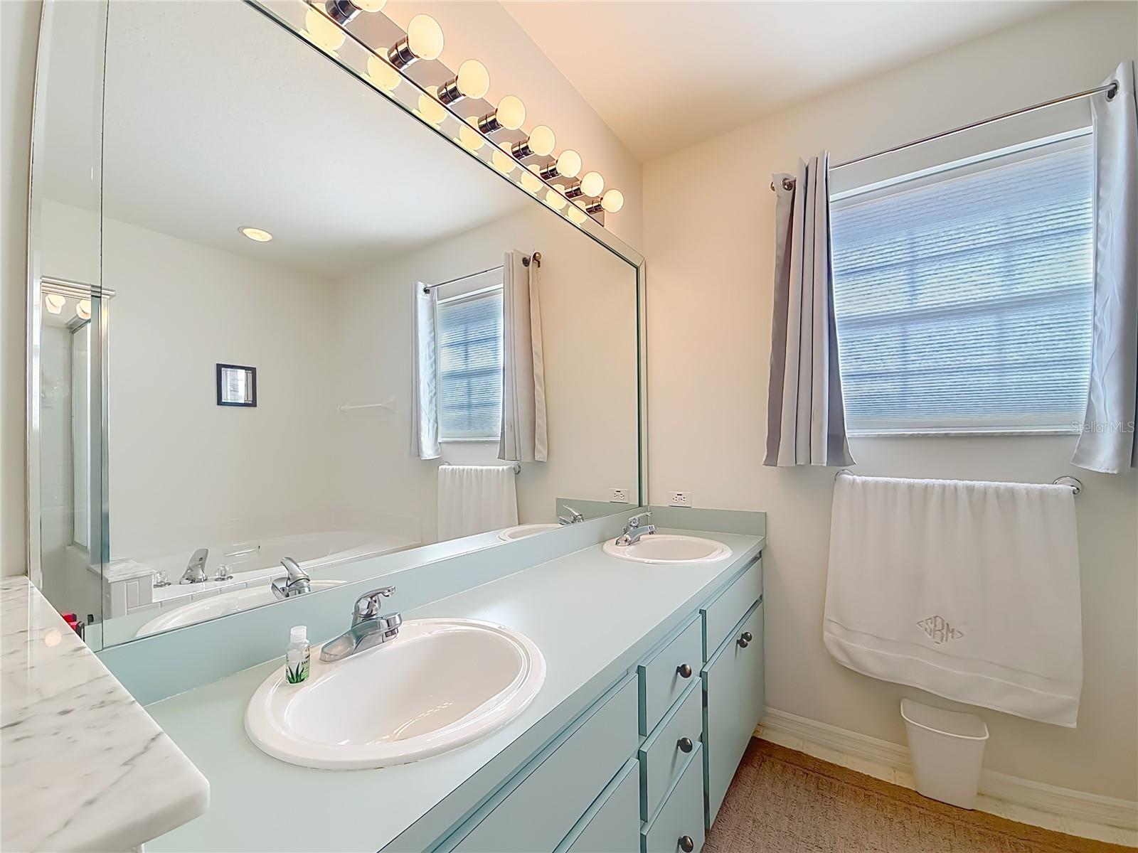 Image 41 of 63 For 10137 192nd Circle