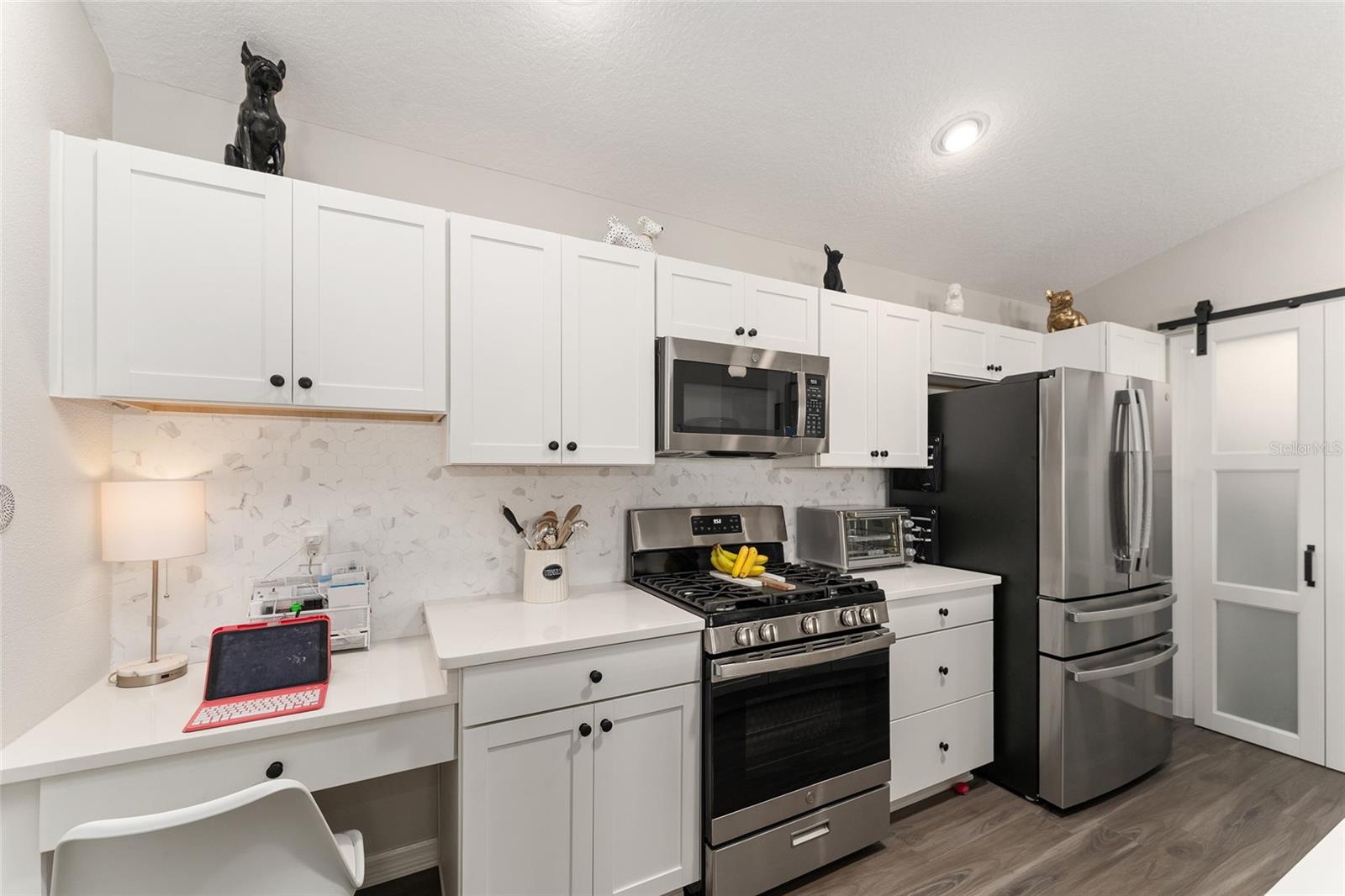 Image 12 of 28 For 7646 Cheryl Court