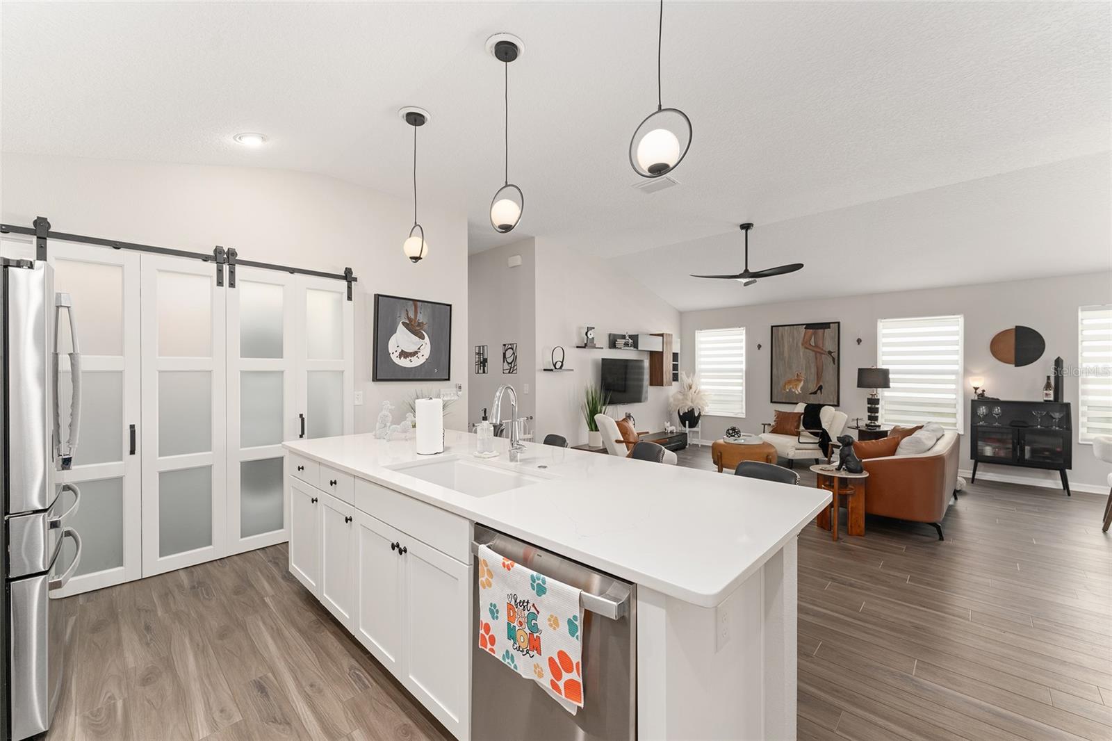 Image 13 of 28 For 7646 Cheryl Court