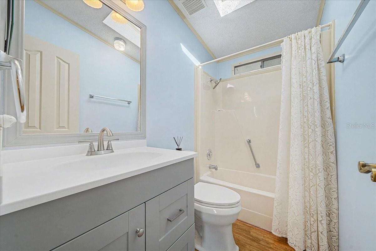 Image 25 of 59 For 25021 Bellevue