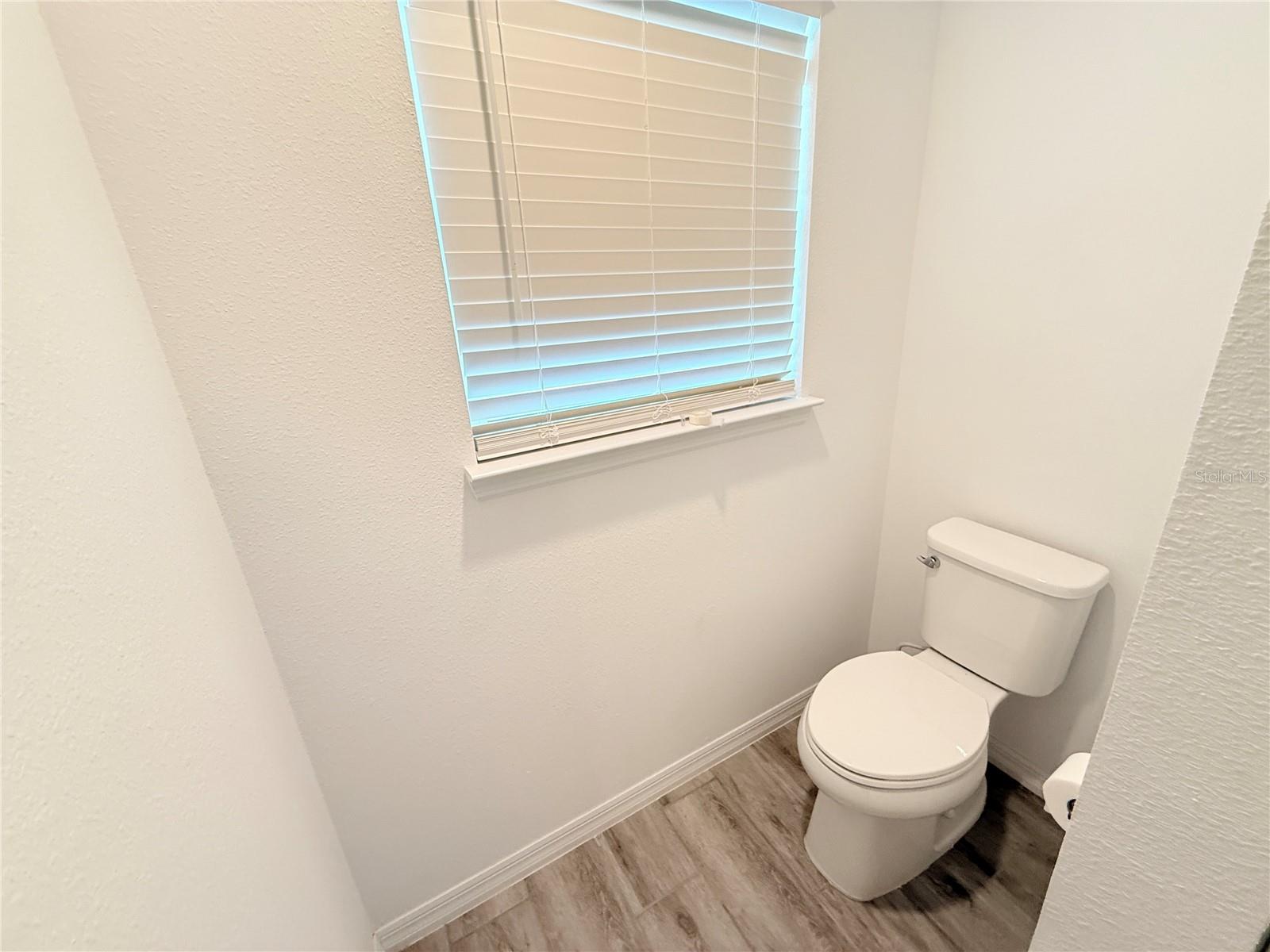 Image 29 of 49 For 6120 73rd Terrace