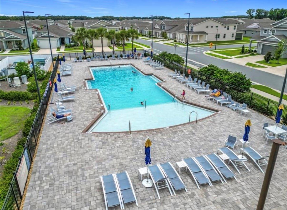 Image 3 of 49 For 6120 73rd Terrace