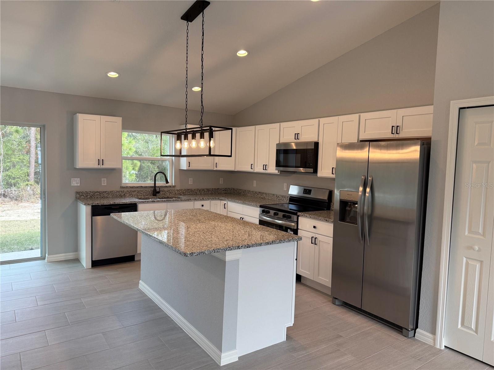 Image 2 of 14 For 12133 89th Avenue