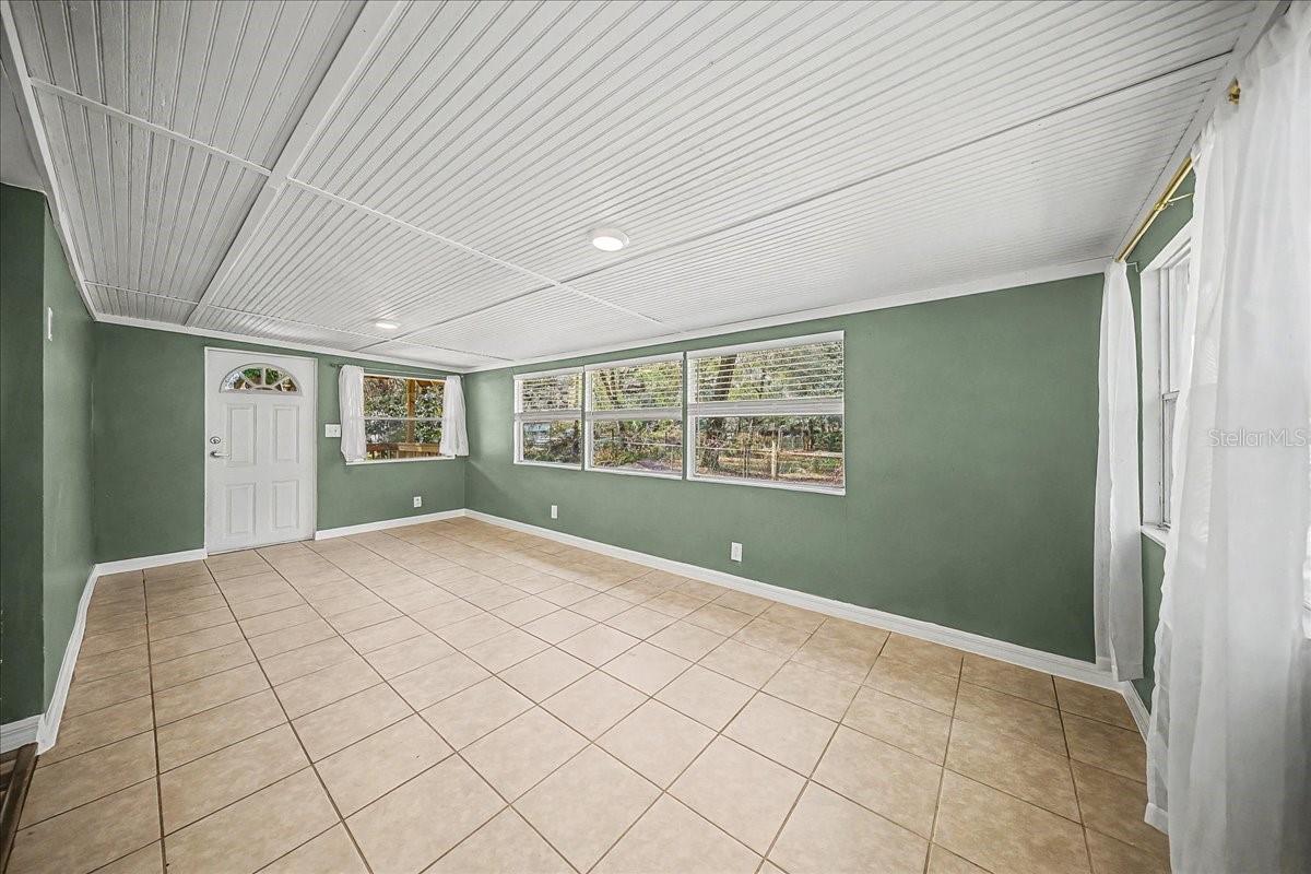 Image 11 of 43 For 16789 8th Place