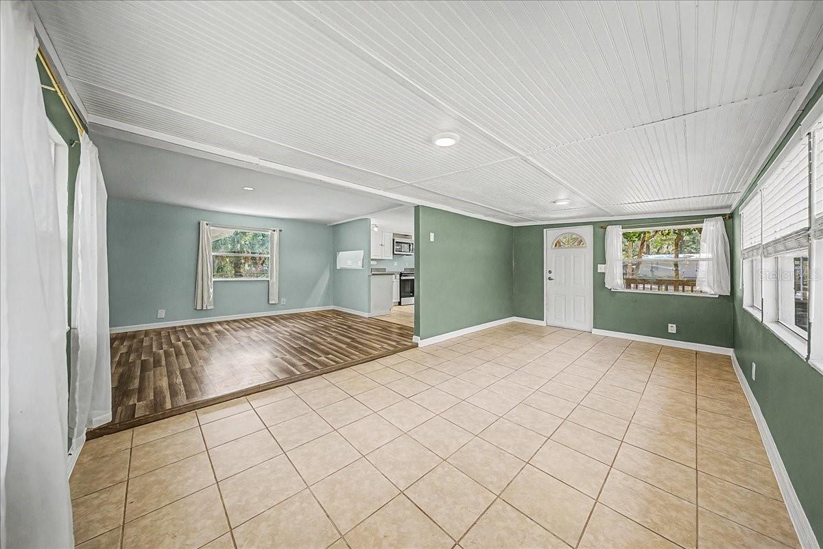 Image 12 of 43 For 16789 8th Place