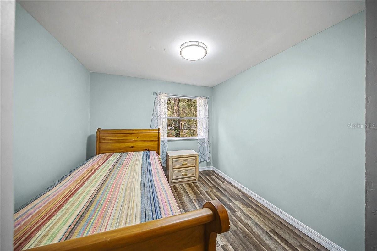 Image 17 of 43 For 16789 8th Place