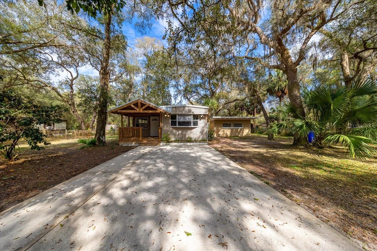 Image 22 of 43 For 16789 8th Place