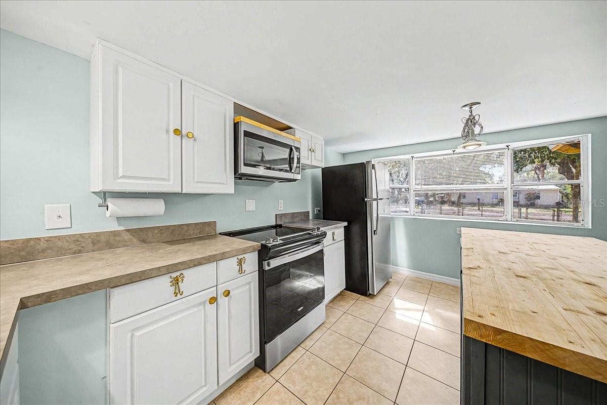 Image 6 of 43 For 16789 8th Place