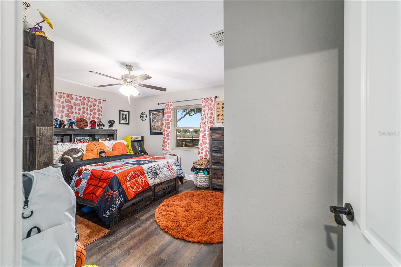 Image 59 of 100 For 680 120th Street