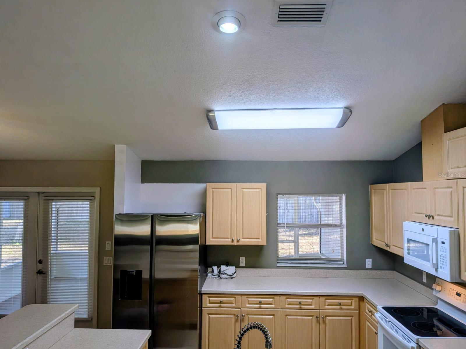 Image 19 of 39 For 3764 Sanders Street