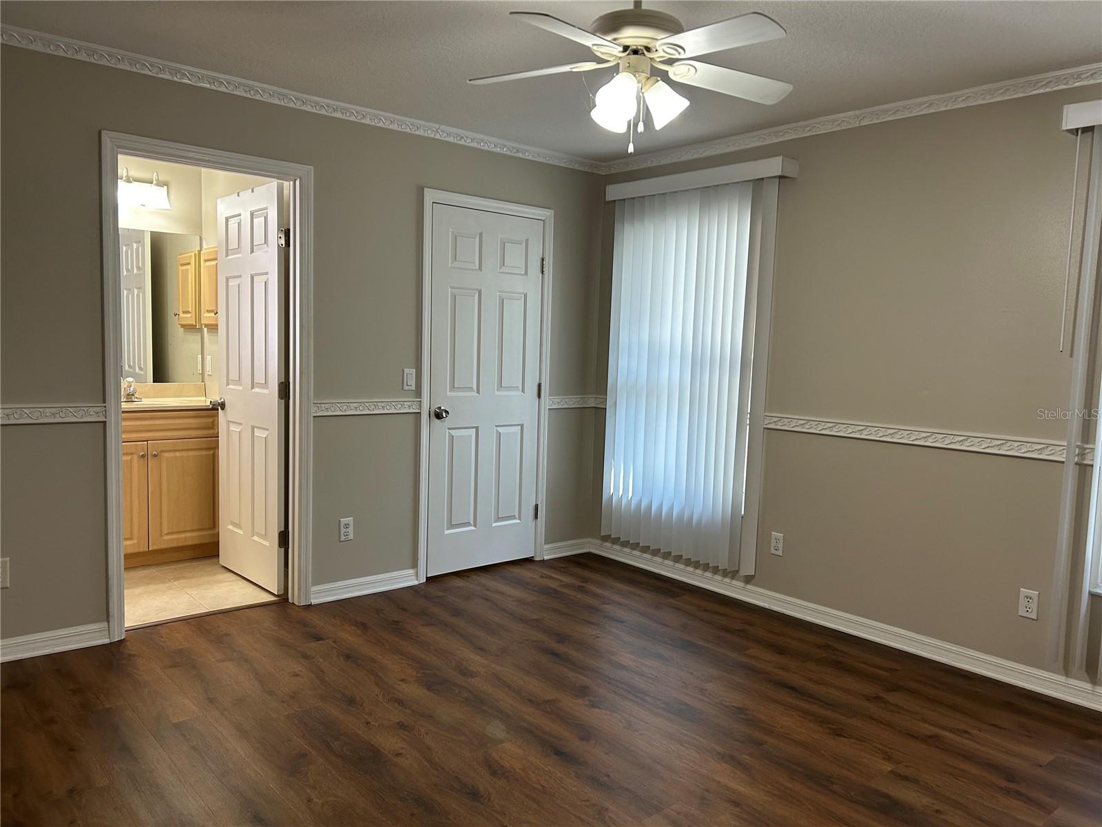 Image 20 of 39 For 3764 Sanders Street