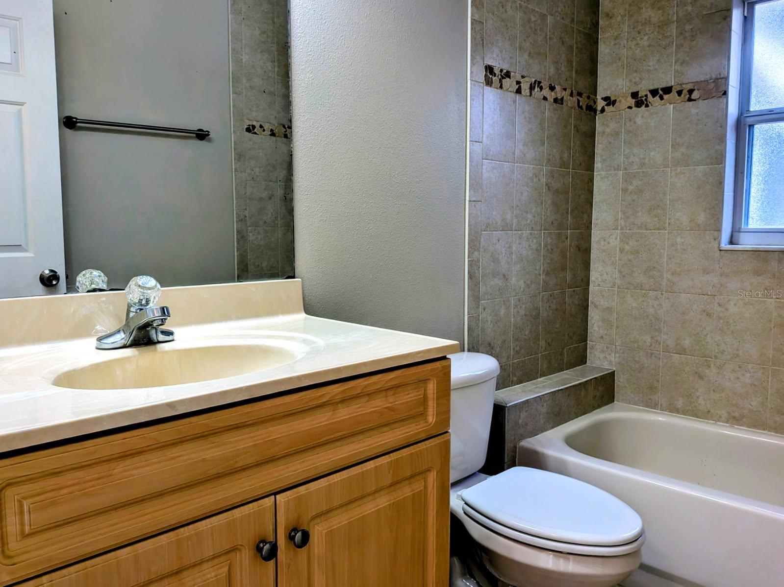 Image 26 of 39 For 3764 Sanders Street