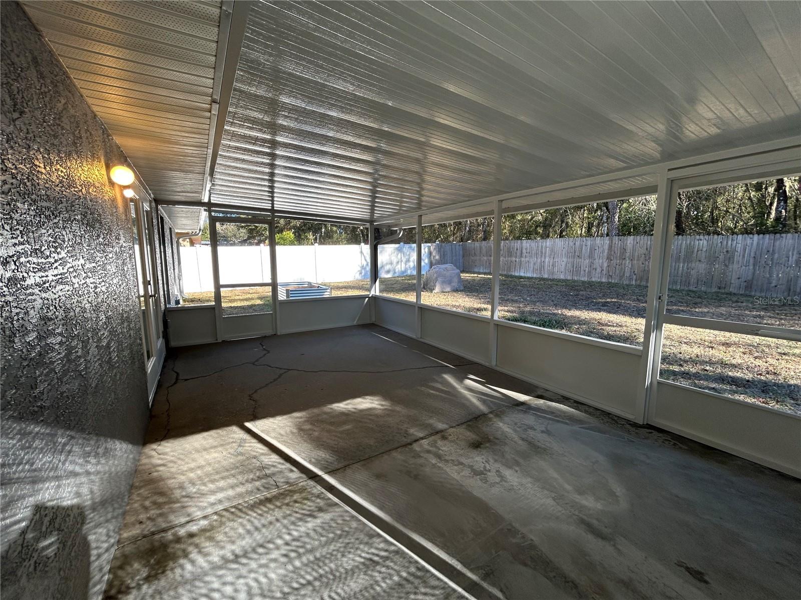 Image 29 of 39 For 3764 Sanders Street