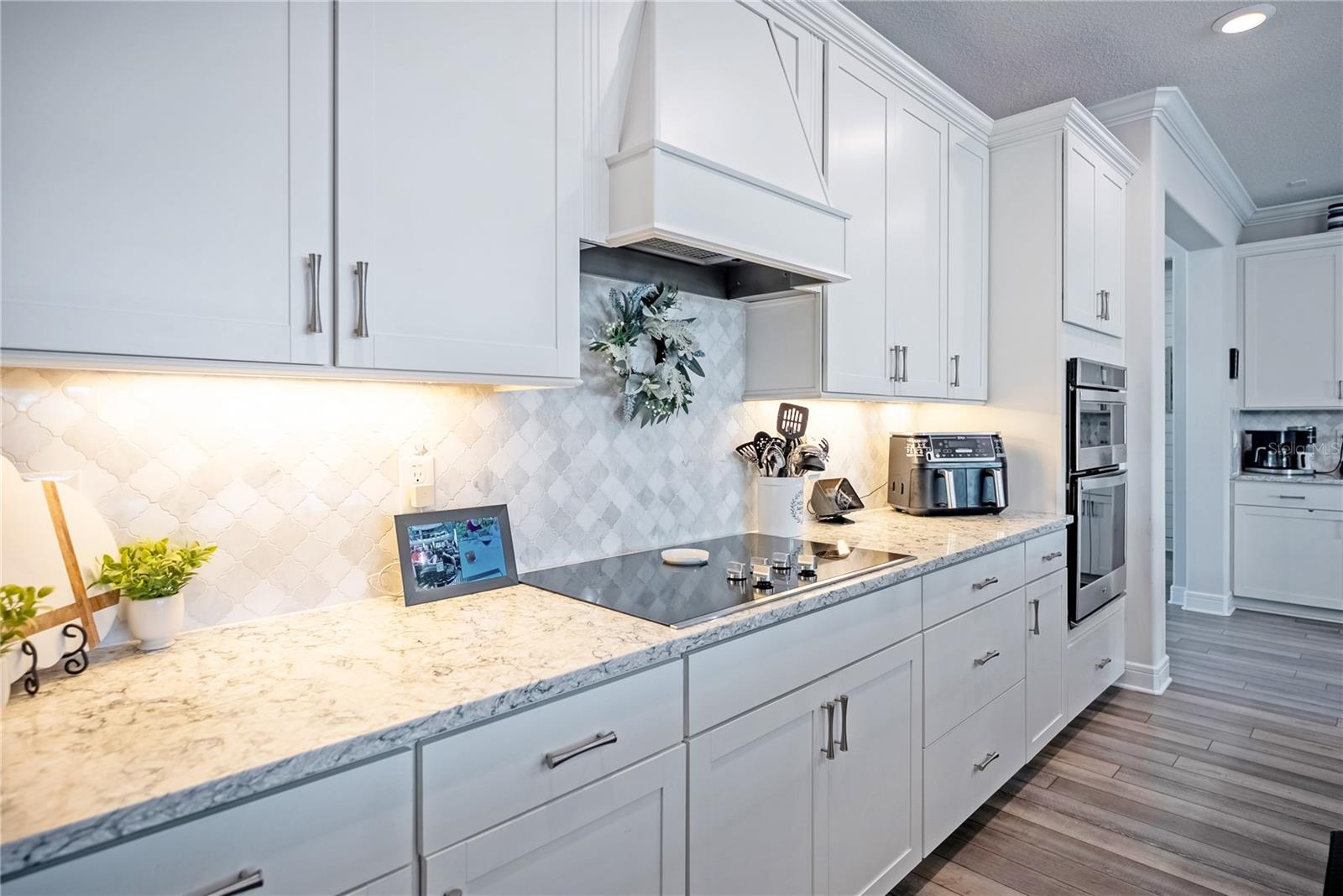 Image 25 of 88 For 9284 56th Loop