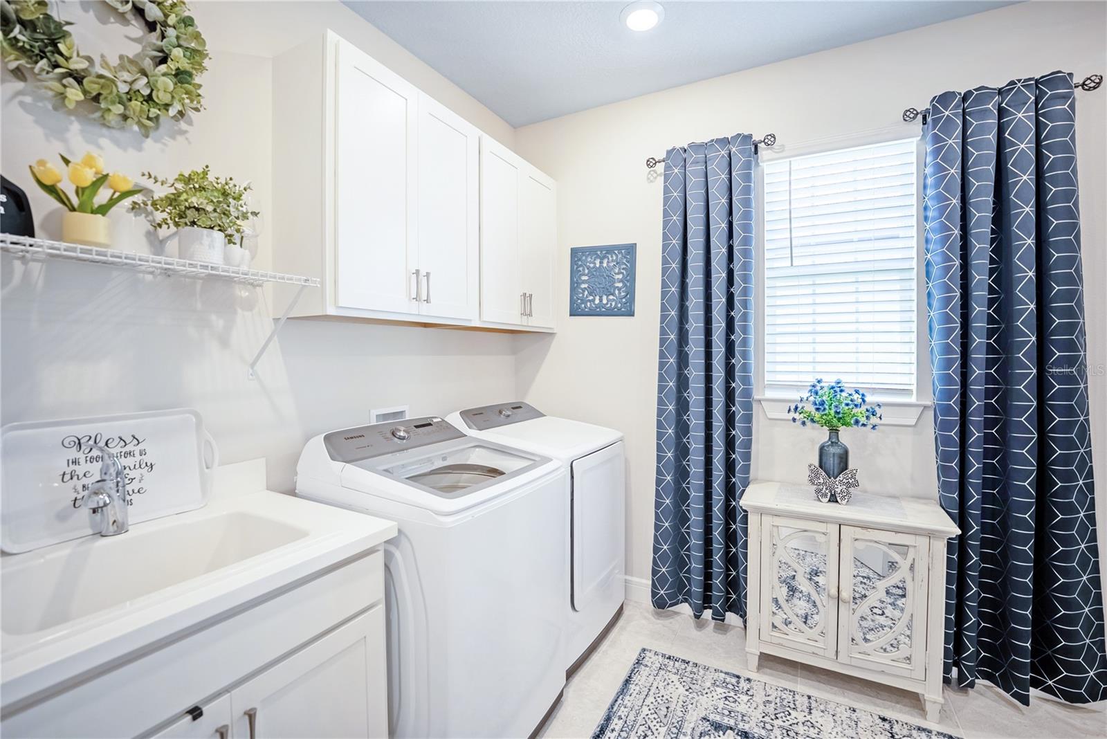 Image 40 of 88 For 9284 56th Loop