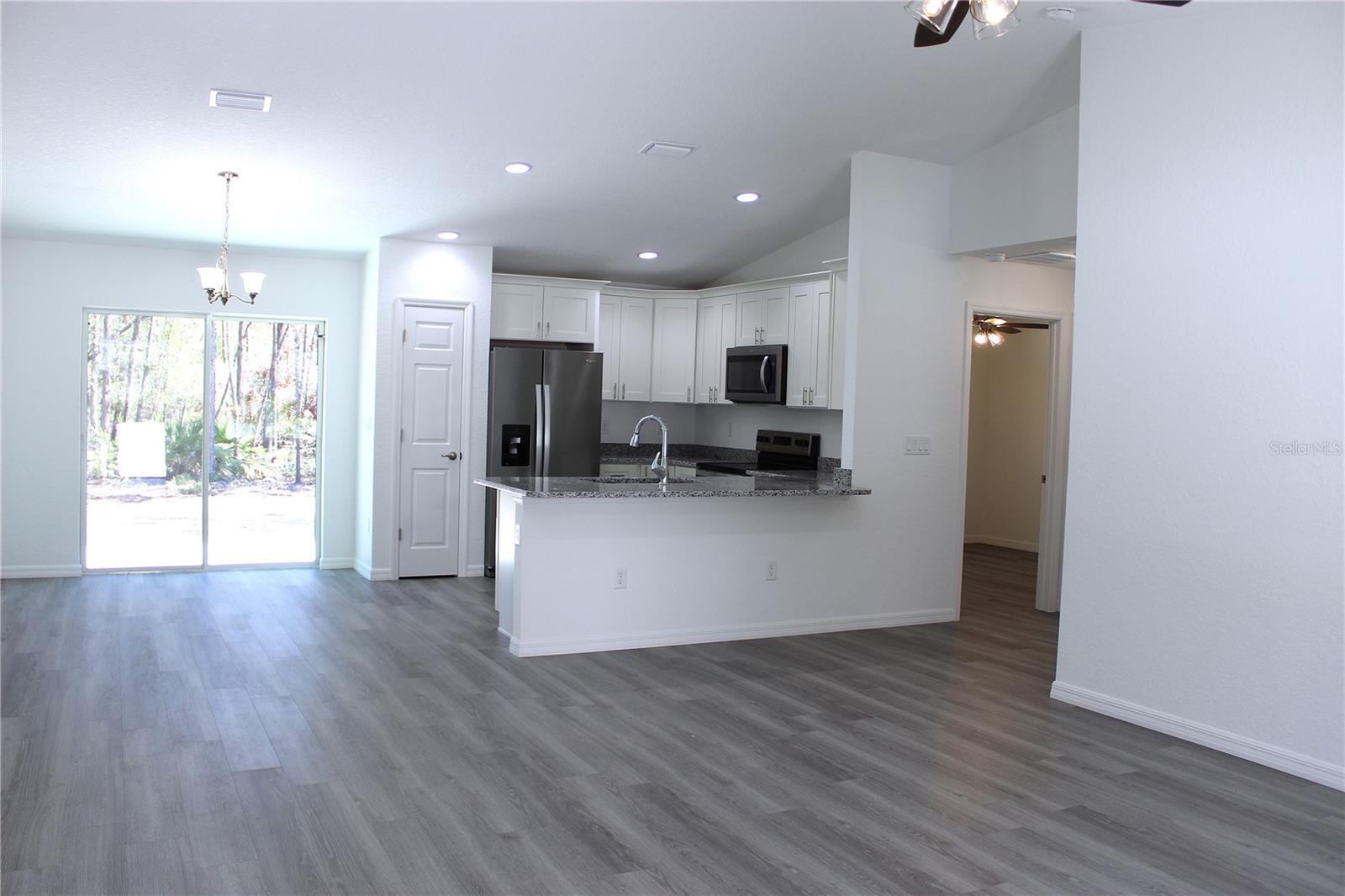 Image 17 of 38 For 15 Fisher Way Place