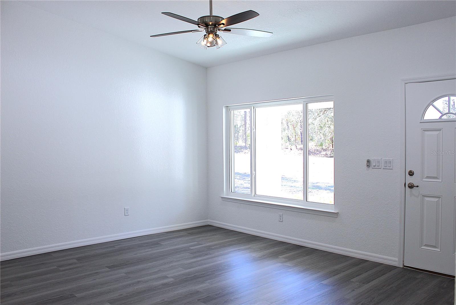 Image 18 of 38 For 15 Fisher Way Place