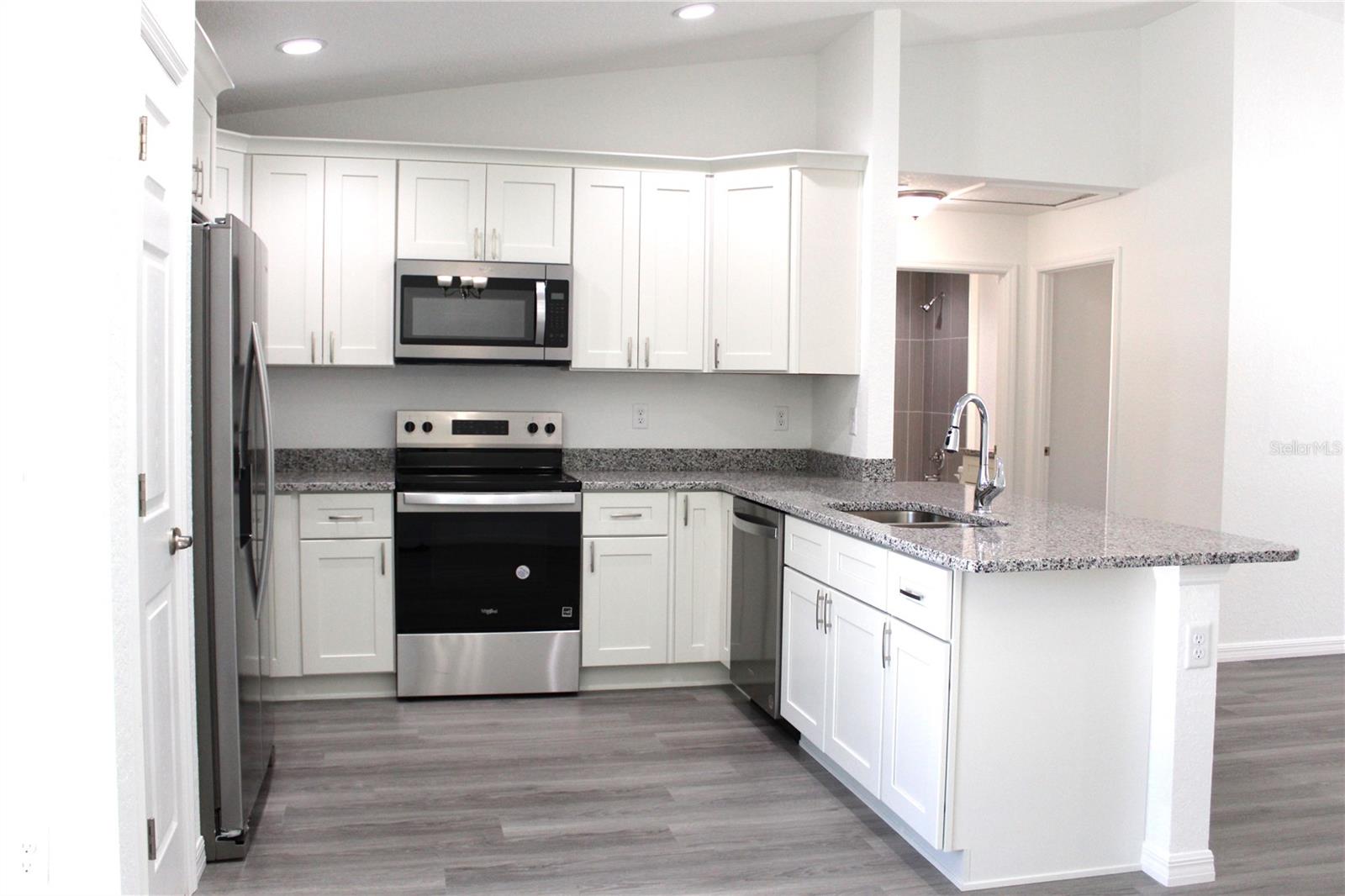 Image 22 of 38 For 15 Fisher Way Place