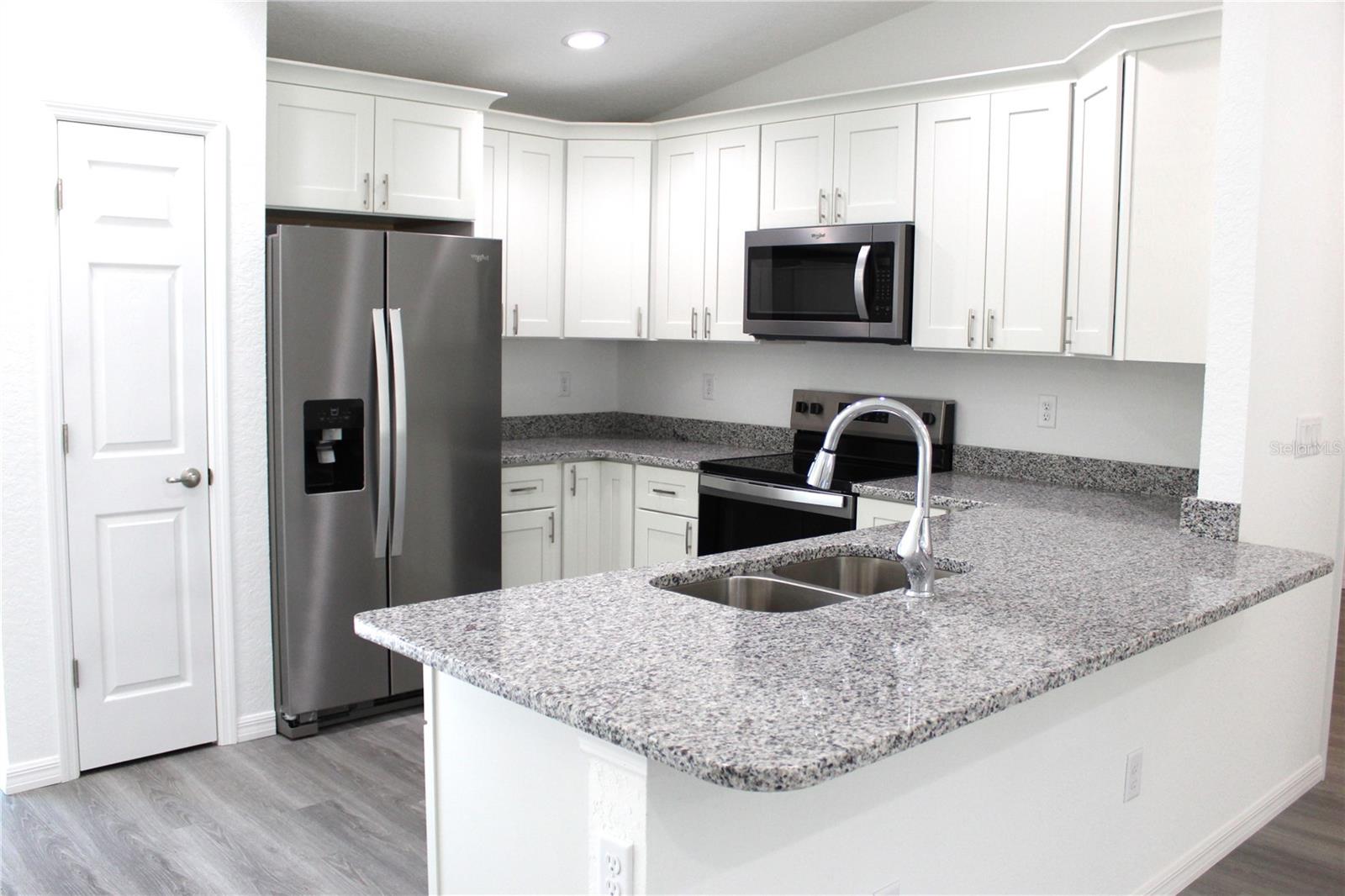 Image 23 of 38 For 15 Fisher Way Place