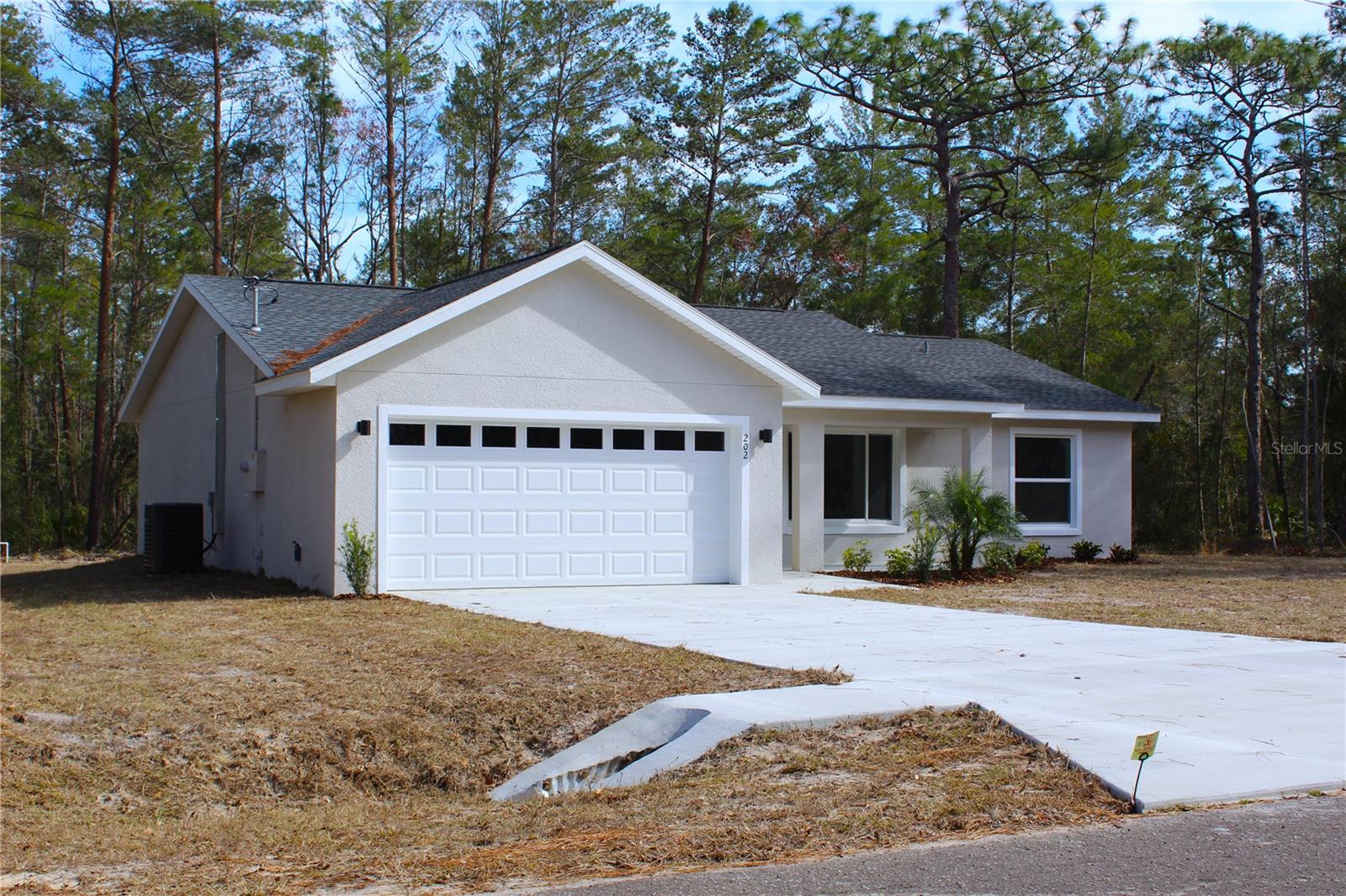 Image 5 of 38 For 15 Fisher Way Place