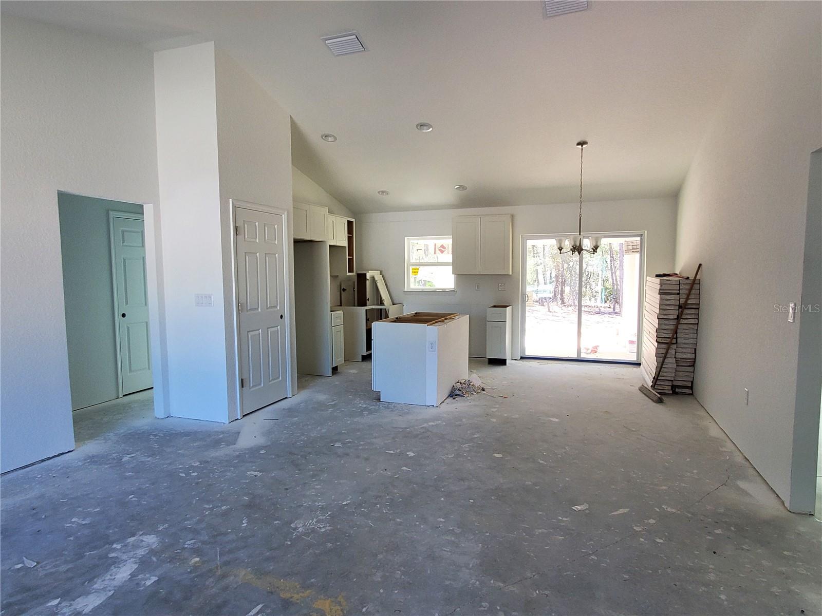 Image 3 of 11 For 14 Sequoia Trail Trak