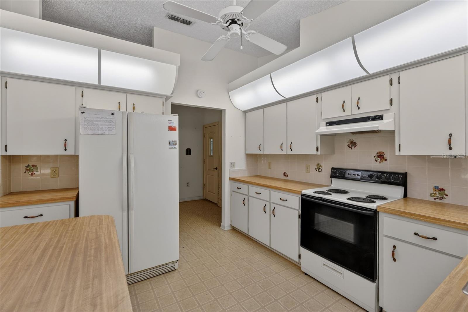 Image 13 of 47 For 774 Oak Crest Path