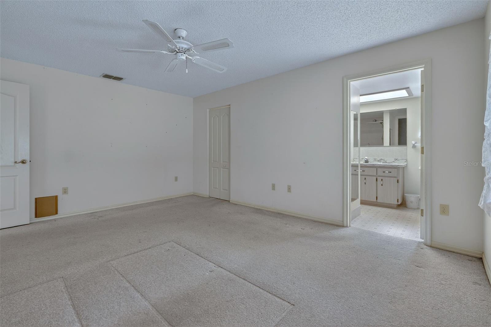 Image 18 of 47 For 774 Oak Crest Path